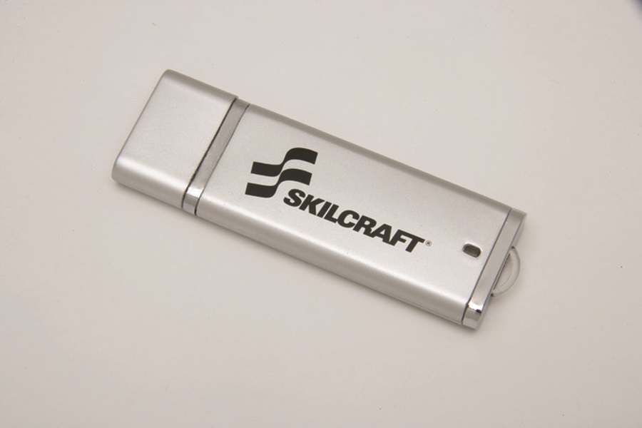 USB FLASH DRIVE, ULTRA SLIM, 8GB, SILVER