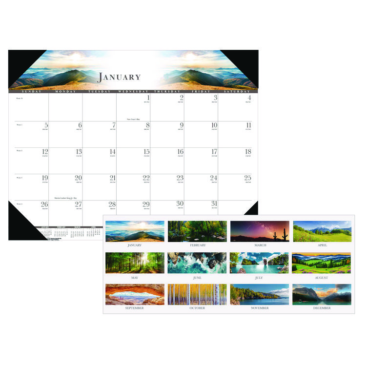 2025 Nature Photography Desk Calendar, 22x17
